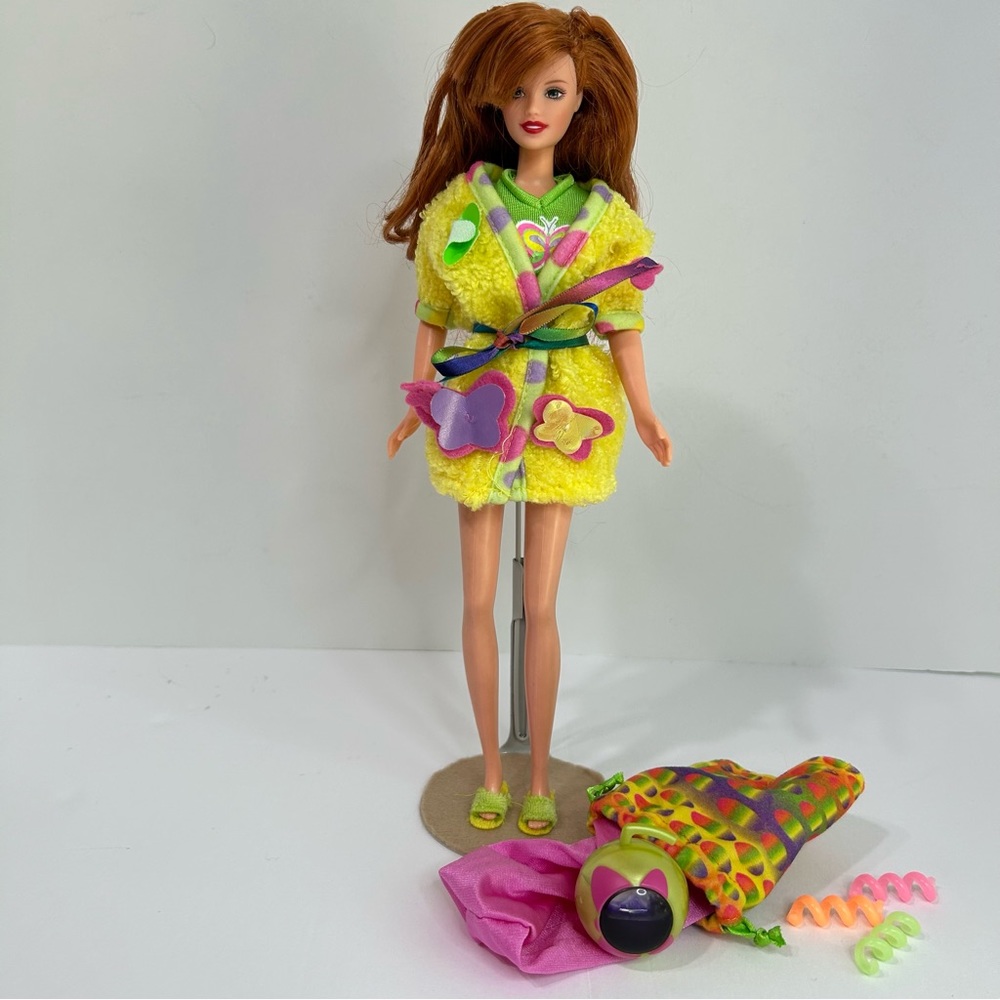 1999 Barbie Pajama Fun Courtney Doll